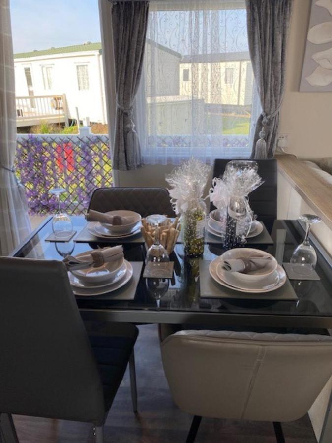 Beautiful Spacious Holiday Home - Romney Sands New Romney Exterior foto